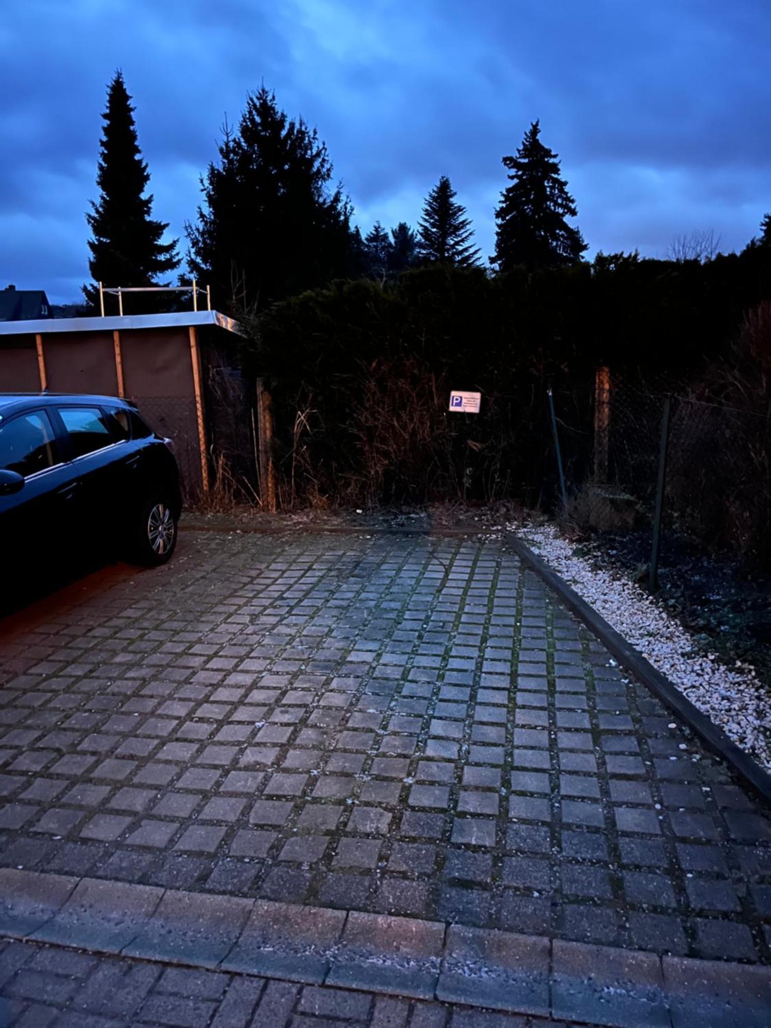 Fewo "Rabennest " Gemuetliche Wohnung Nahe Rabensteinklinikum - Kein Separates Schlafzimmer, Studiowohnung 开姆尼茨 外观 照片