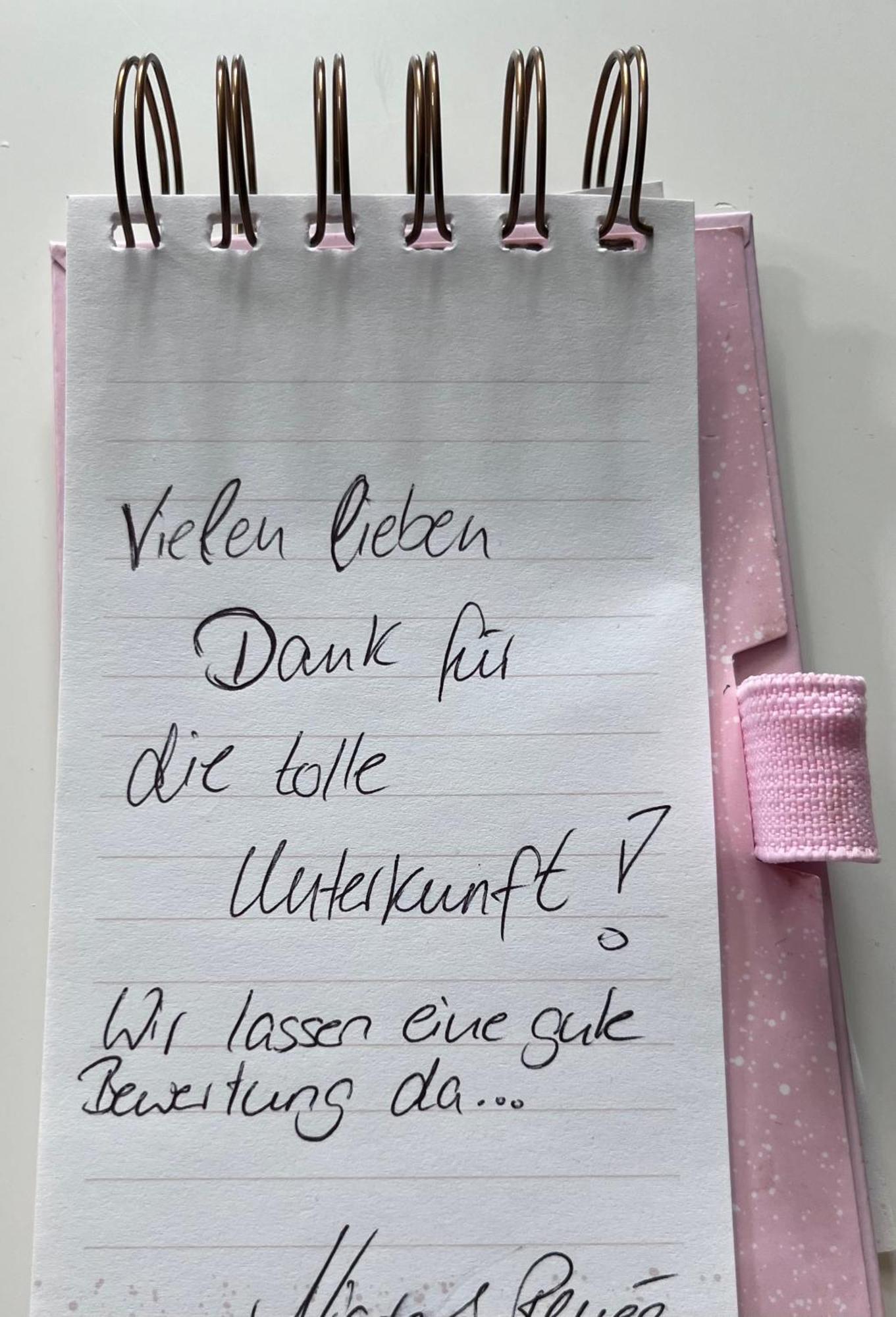 Fewo "Rabennest " Gemuetliche Wohnung Nahe Rabensteinklinikum - Kein Separates Schlafzimmer, Studiowohnung 开姆尼茨 外观 照片